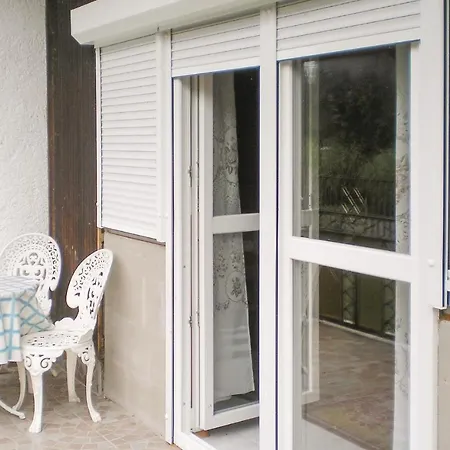 Awesome In W/ 2 Bedrooms * Balatonmariafurdo